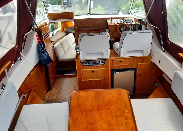 Motor Yacht Almaz