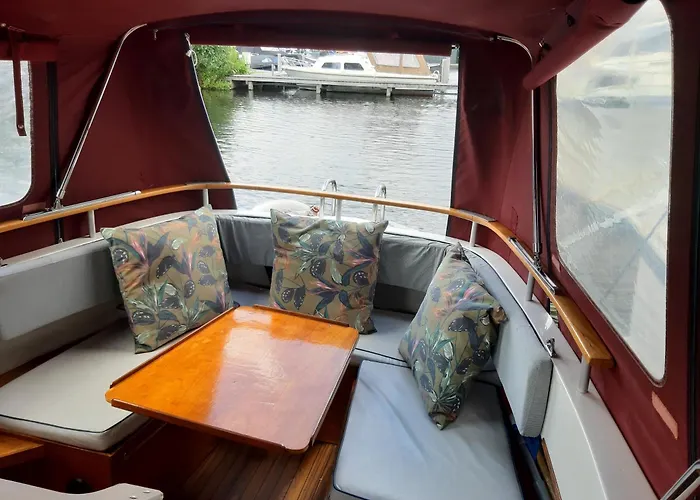 Motor Yacht Almaz
